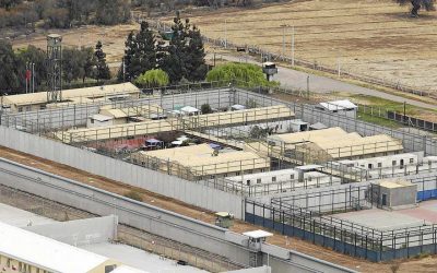 Seis condenados por causas de DD.HH. dieron positivo a COVID-19: Hay 3 conectados a ventilación mecánica