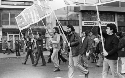 En memoria de Víctor Jara, a 47 años de su asesinato