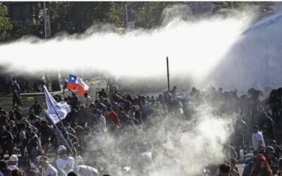 Londres 38: Dos poderosas querellas son presentadas por patrones represivos en la revuelta popular